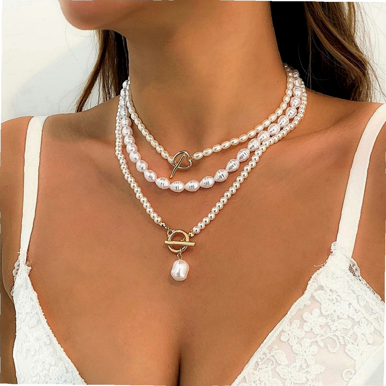 Vintage Pearl Necklace in Multi-Layer Design